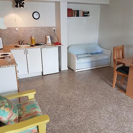 Budget Guesthouse Borgustova Vestmanna エクステリア 写真