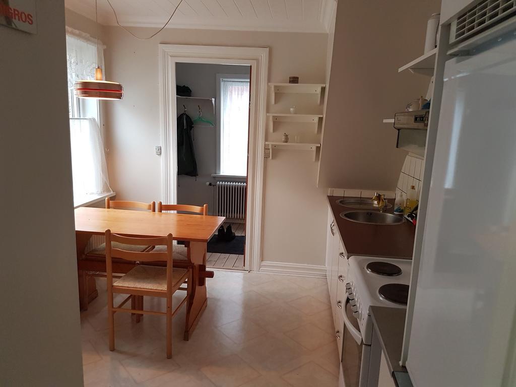 Budget Guesthouse Borgustova Vestmanna エクステリア 写真