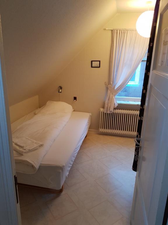 Budget Guesthouse Borgustova Vestmanna エクステリア 写真