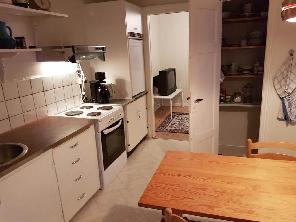 Budget Guesthouse Borgustova Vestmanna エクステリア 写真