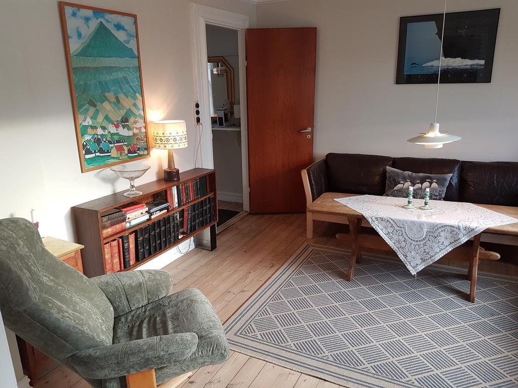 Budget Guesthouse Borgustova Vestmanna エクステリア 写真