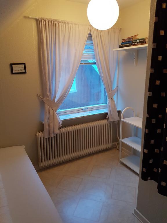 Budget Guesthouse Borgustova Vestmanna エクステリア 写真